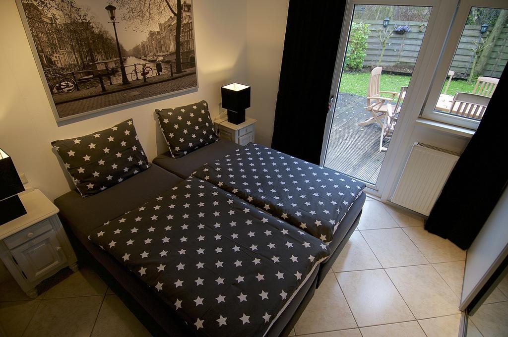 Holiday Home De Zuwe - Loosdrecht Kortenhoef Bagian luar foto